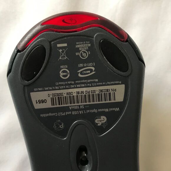 Microsoft Optical Mouse X802382 USB Wired 3-Button Black Scroll Wheel Mouse - Picture 4 of 4